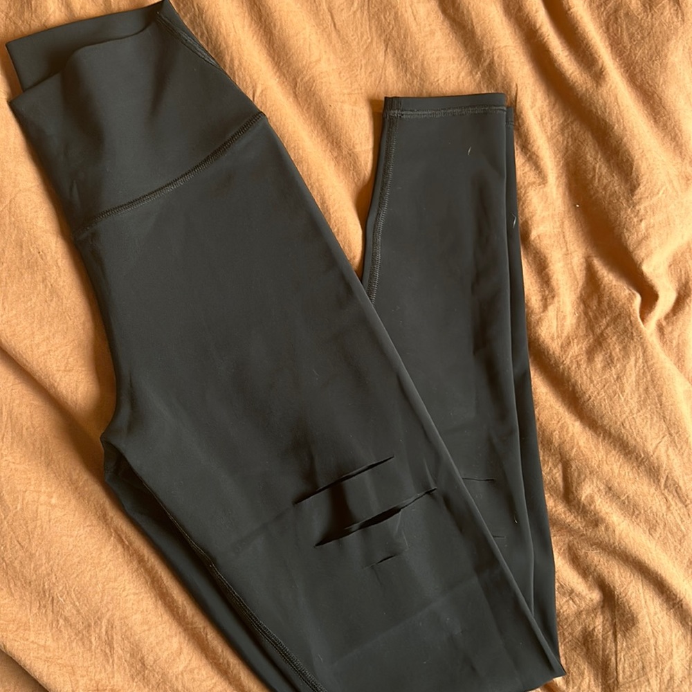 Alo high waisted ripped warrior leggings